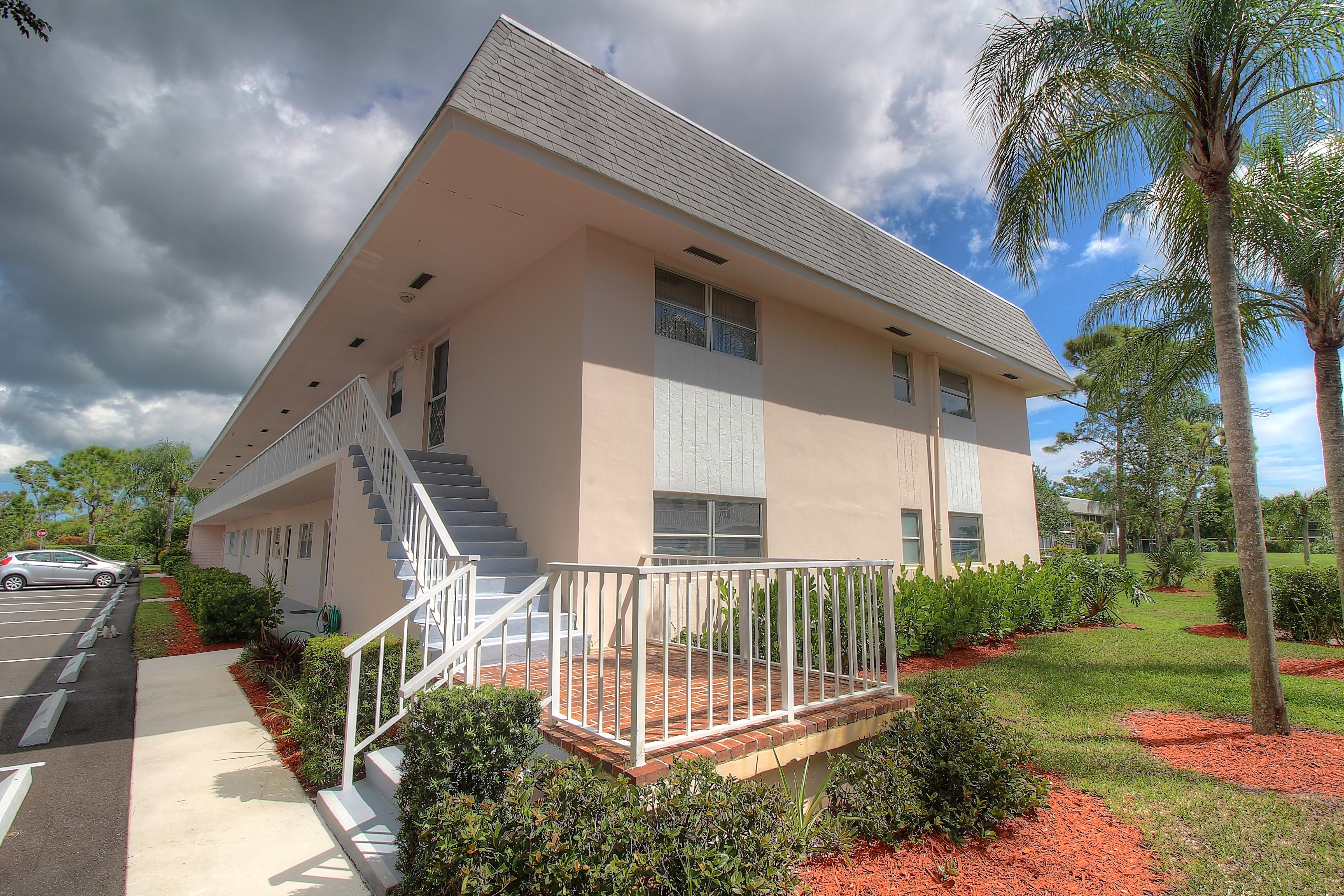 LITTLE CLUB CONDO SOLD!